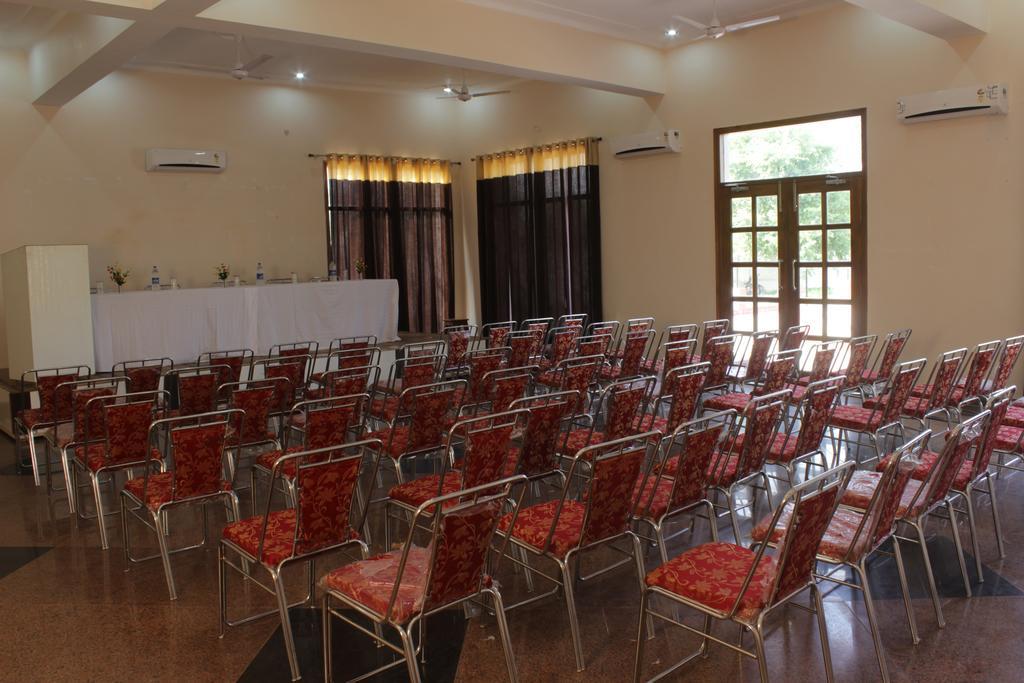 Geetanjali Hotel & Motel Bharatpur Kültér fotó