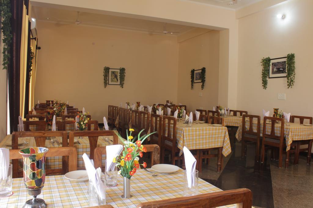 Geetanjali Hotel & Motel Bharatpur Kültér fotó